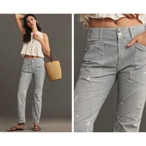 NWOT The Wanderer Mid-Rise Relaxed-Leg Jeans by Pilcro | Size 26